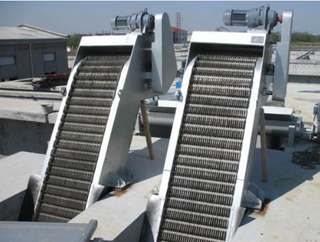 點擊查看詳細信息<br>標題：機械格柵除污機 閱讀次數：2771